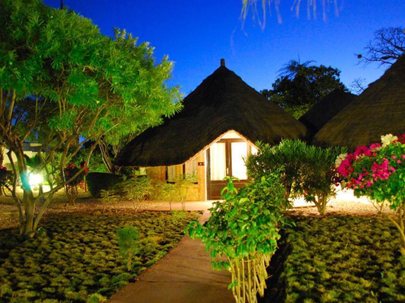 Dinouar Lodge Du Delta Niominka מראה חיצוני תמונה
